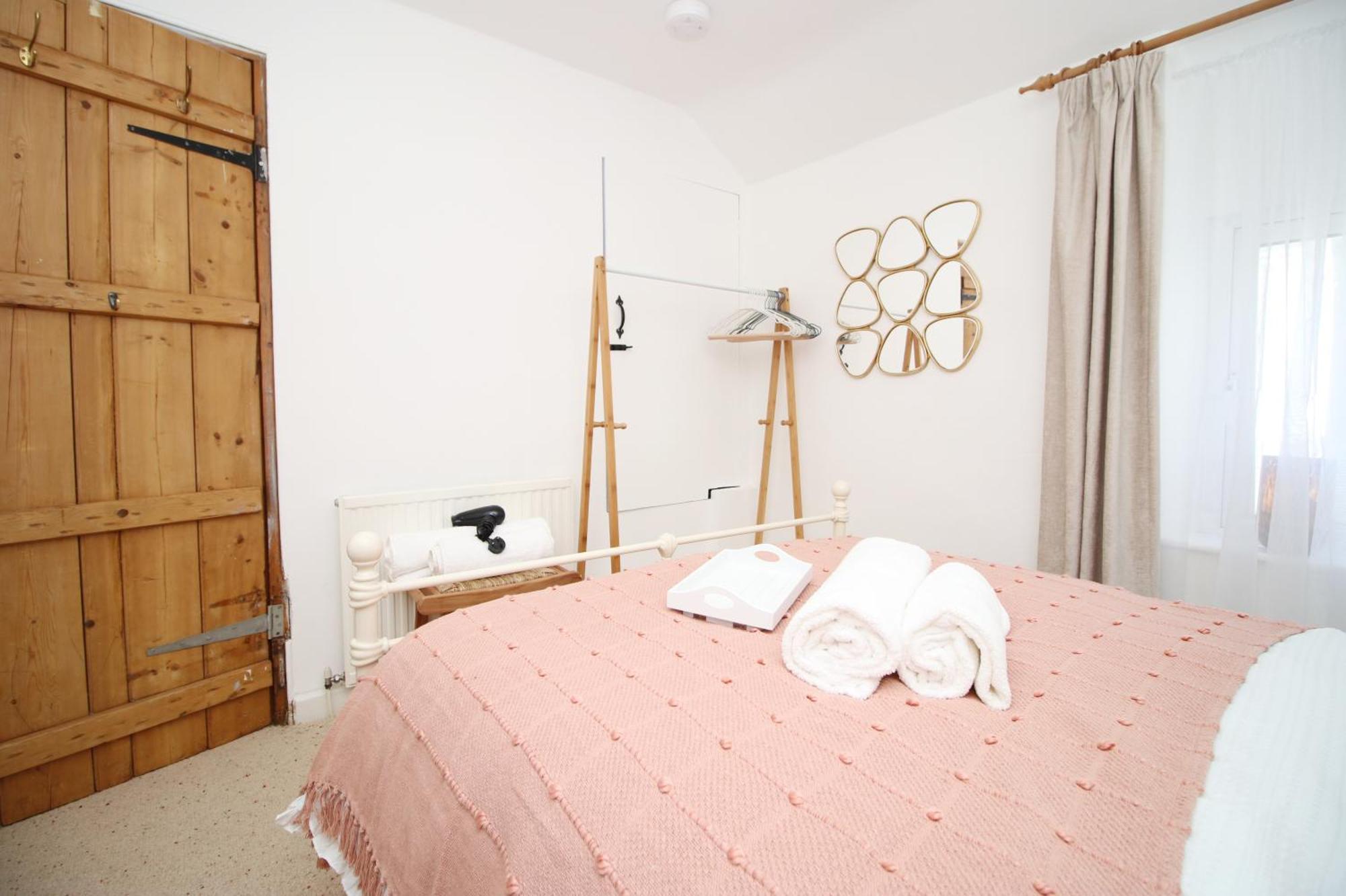 Little Gem In The Mumbles! Fishermans Cottage With Log Burner, Dog Friendly And Welcome Breakfast Hamper! Zewnętrze zdjęcie