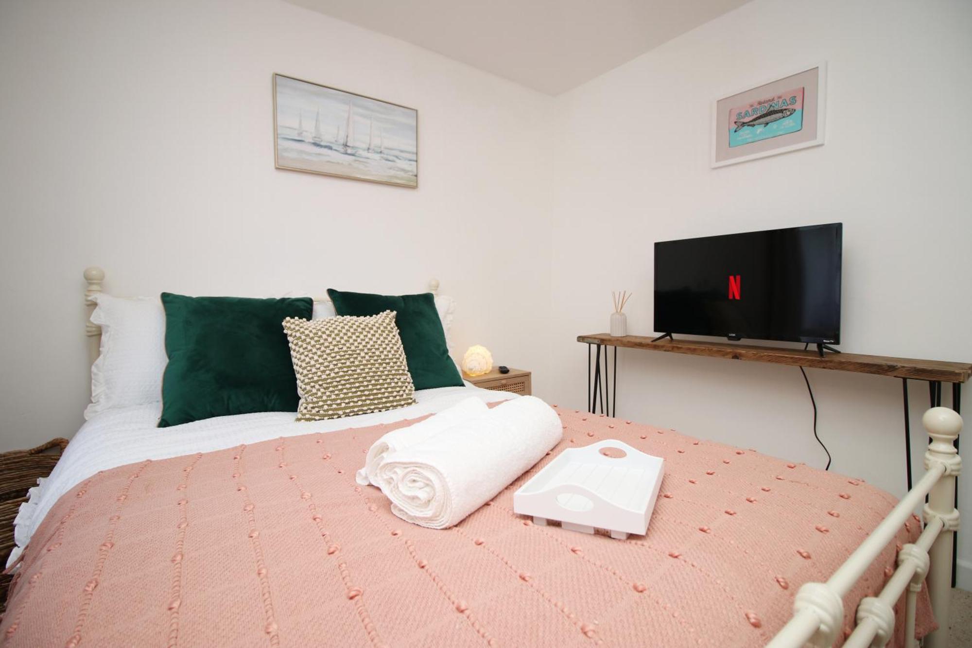 Little Gem In The Mumbles! Fishermans Cottage With Log Burner, Dog Friendly And Welcome Breakfast Hamper! Zewnętrze zdjęcie