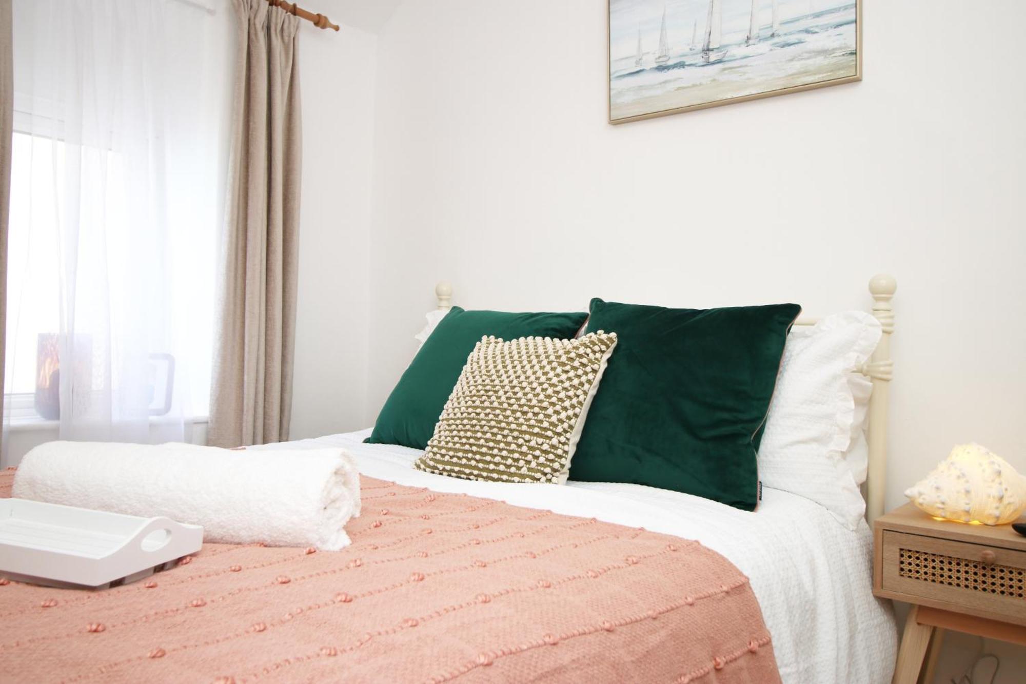 Little Gem In The Mumbles! Fishermans Cottage With Log Burner, Dog Friendly And Welcome Breakfast Hamper! Zewnętrze zdjęcie