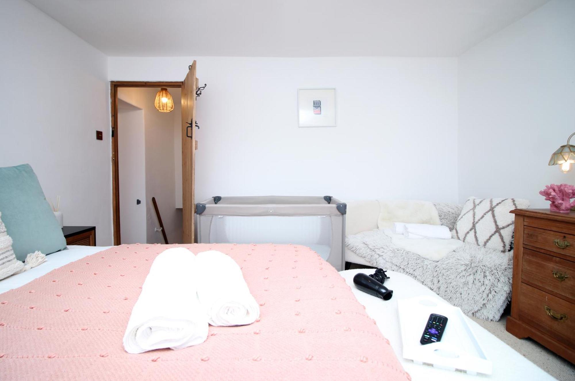 Little Gem In The Mumbles! Fishermans Cottage With Log Burner, Dog Friendly And Welcome Breakfast Hamper! Zewnętrze zdjęcie