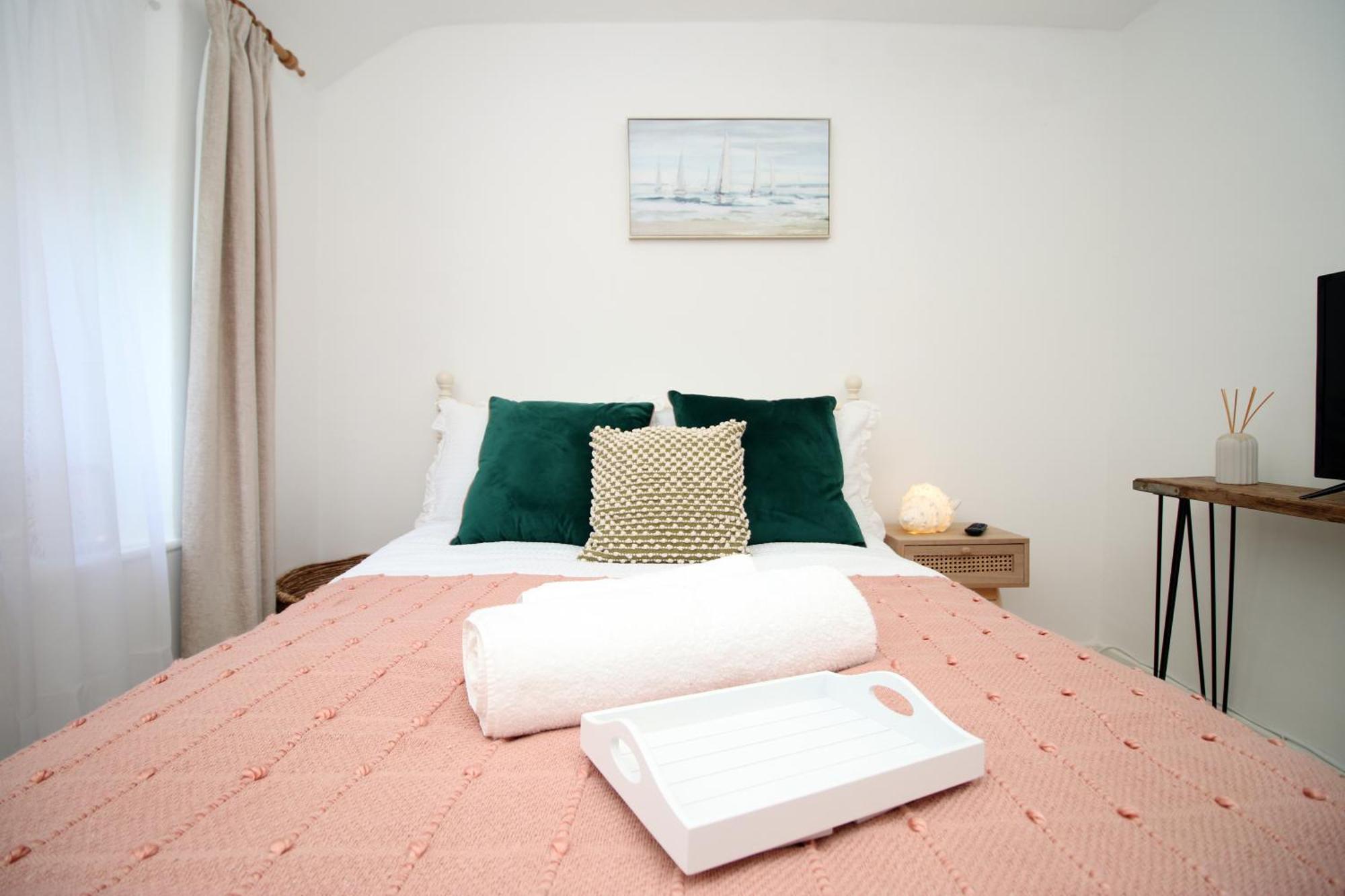 Little Gem In The Mumbles! Fishermans Cottage With Log Burner, Dog Friendly And Welcome Breakfast Hamper! Zewnętrze zdjęcie
